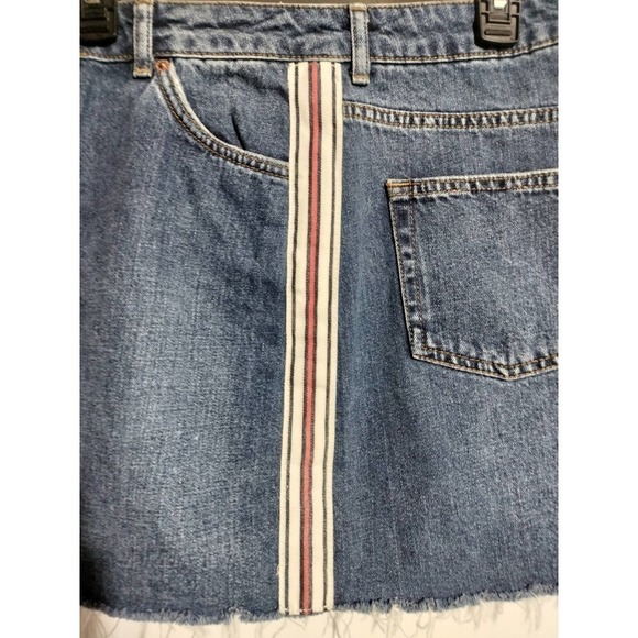 Top Shop Moto jean mini skirt with fringe bottom size 12 - Picture 4 of 4